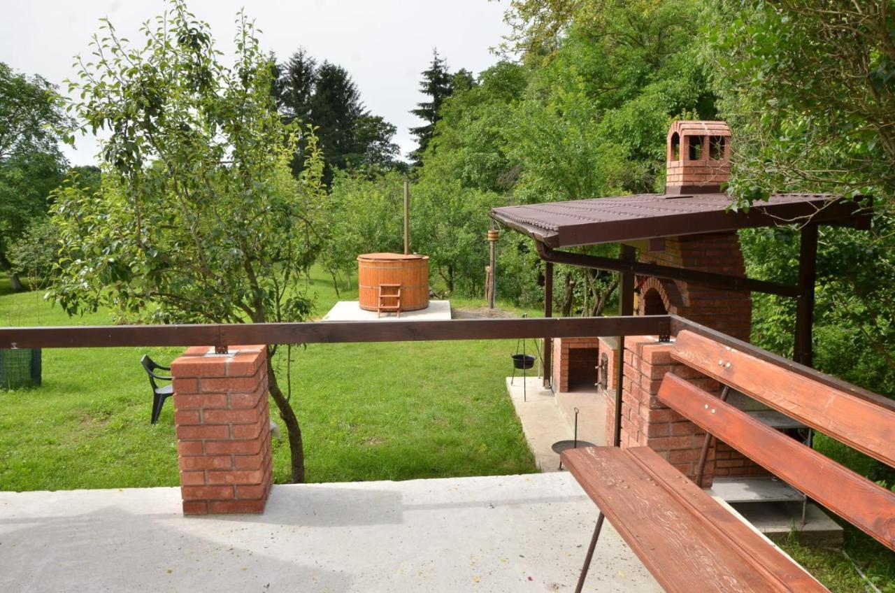 Casa Rurala Cu Livada Lavandra Cîmpina Luaran gambar