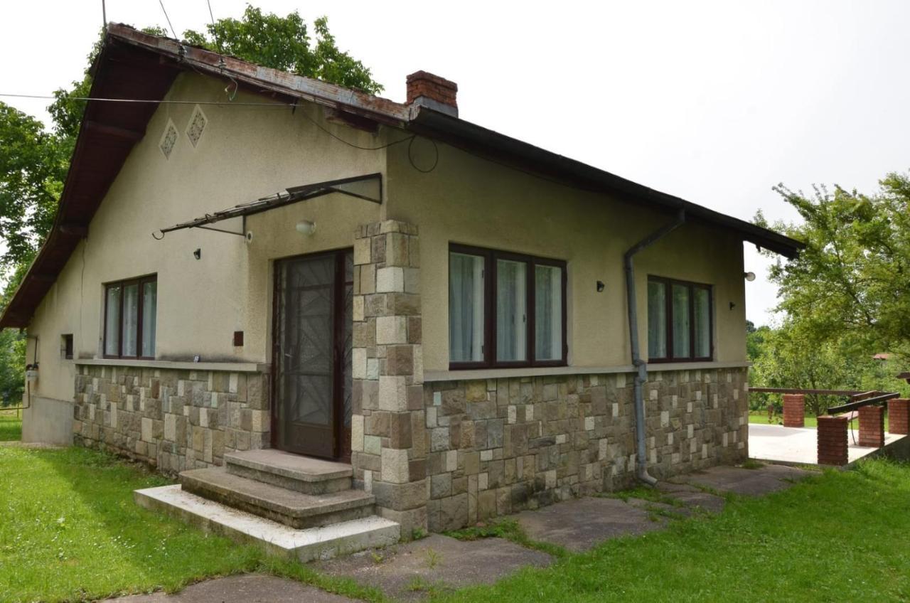 Casa Rurala Cu Livada Lavandra Cîmpina Luaran gambar